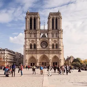 Grand & Bel Apartement Pres De Notre Dame Et La Seine Appartement